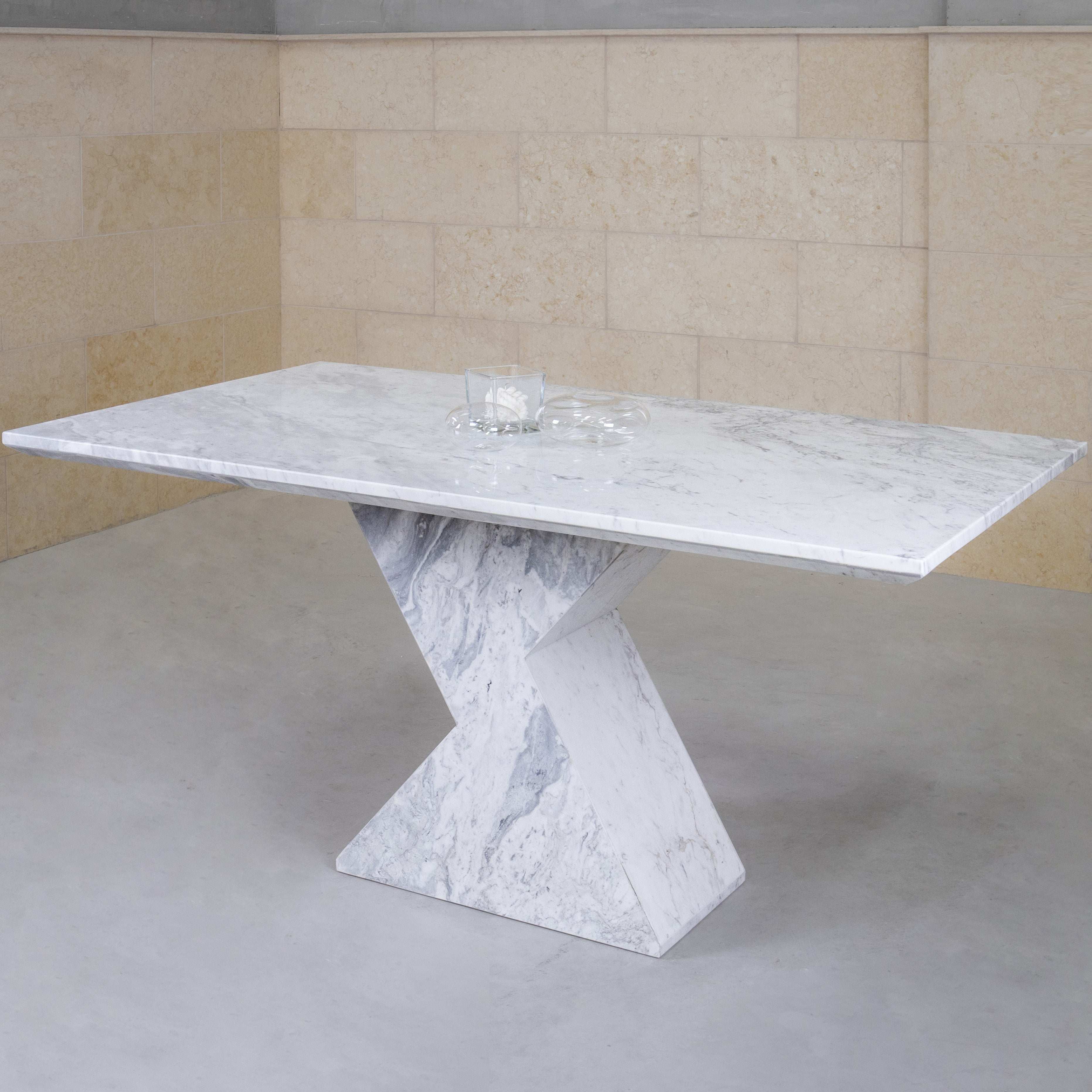 BLOOM DINING TABLE - Marbeya Charm