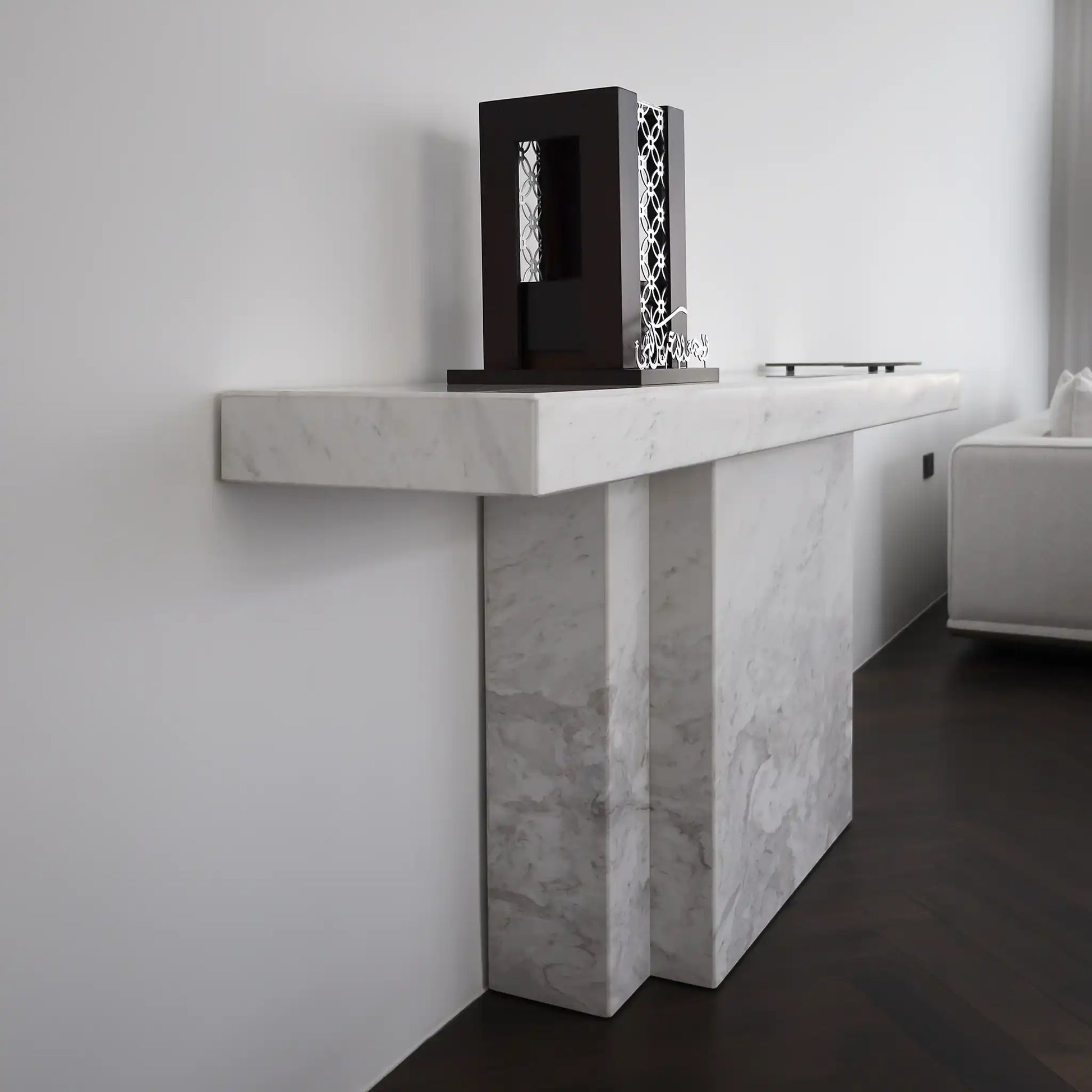 VERONA CONSOLE TABLE - Marbeya Charm