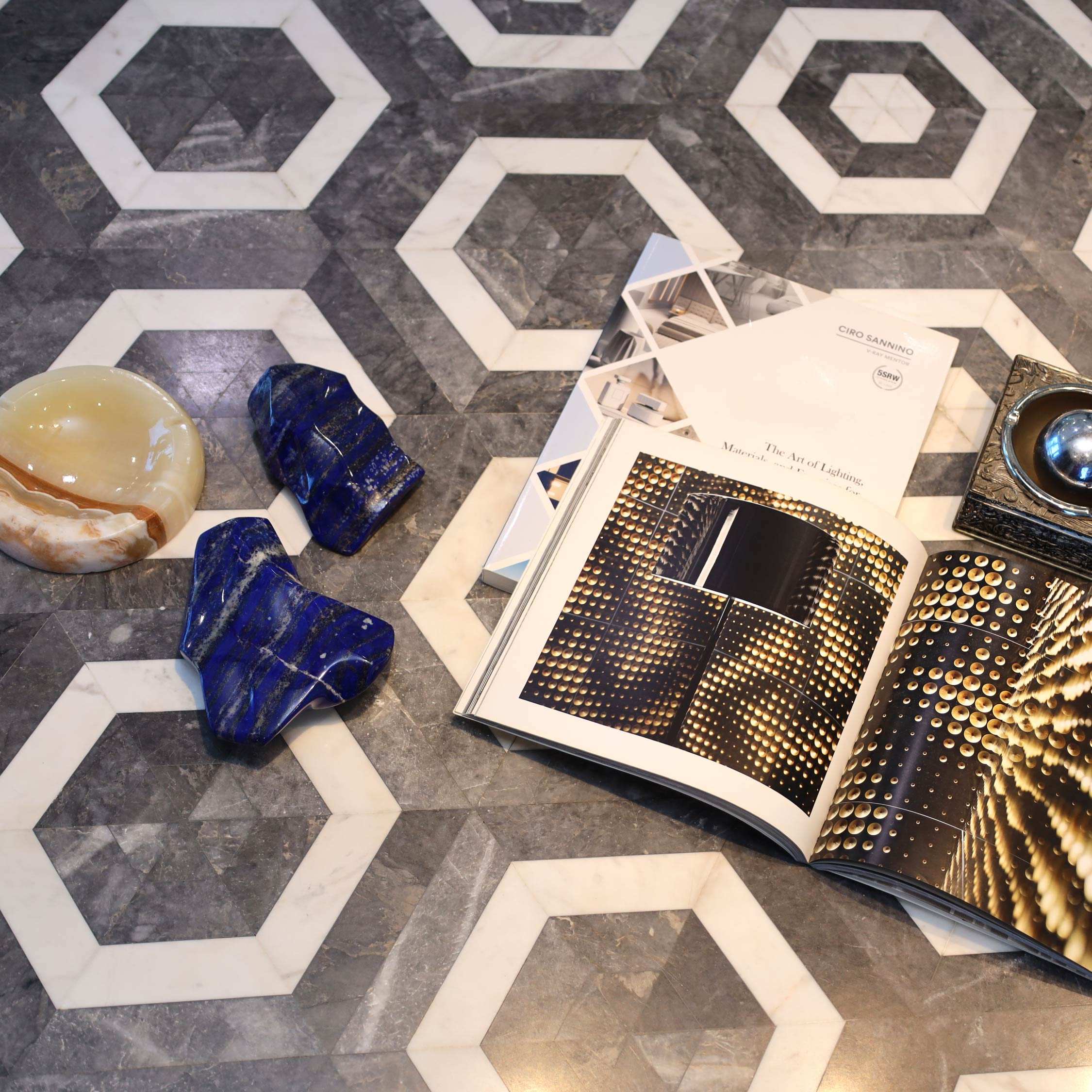 VITTORIA MANAGER MARBLE DESK - Marbeya Charm