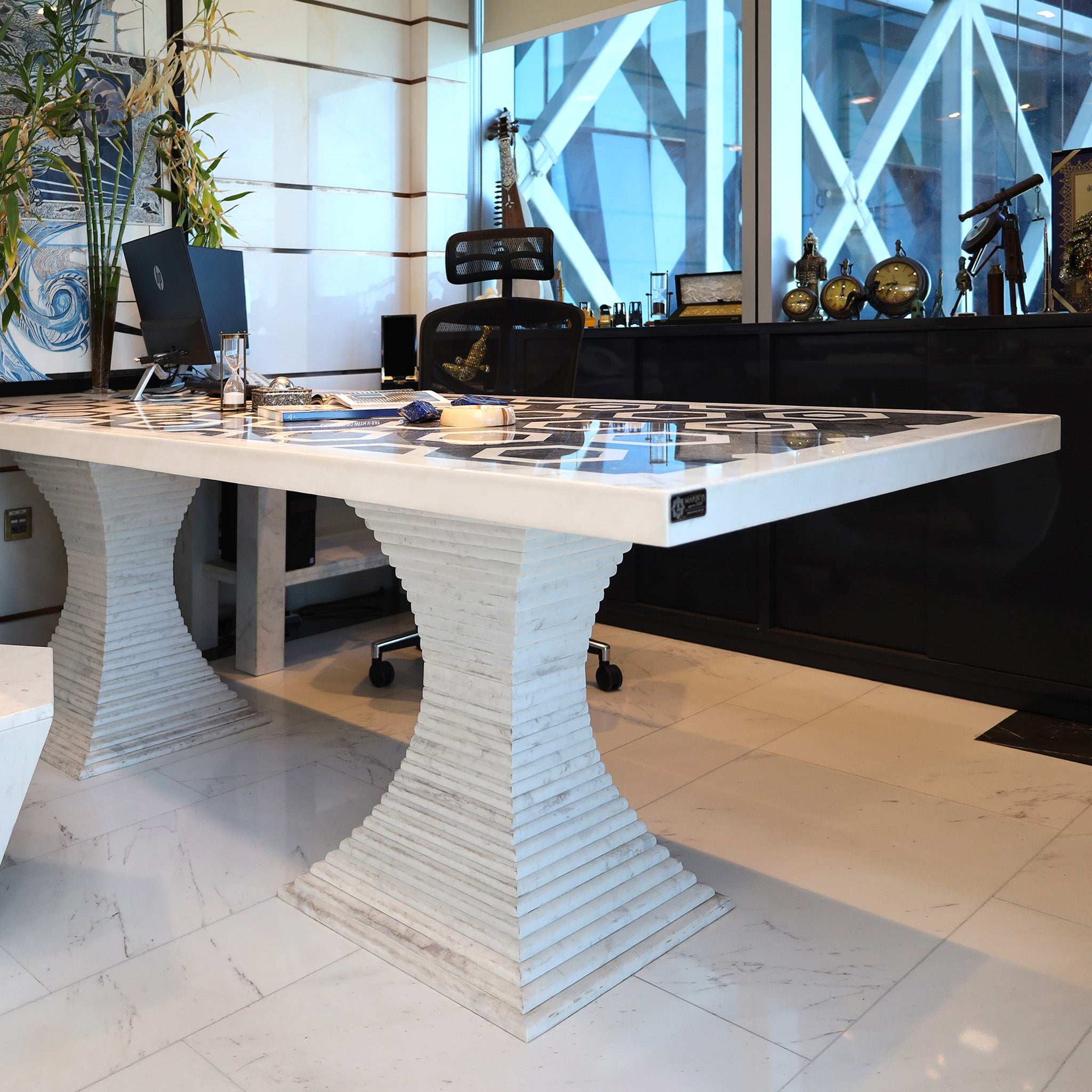 VITTORIA MANAGER MARBLE DESK - Marbeya Charm