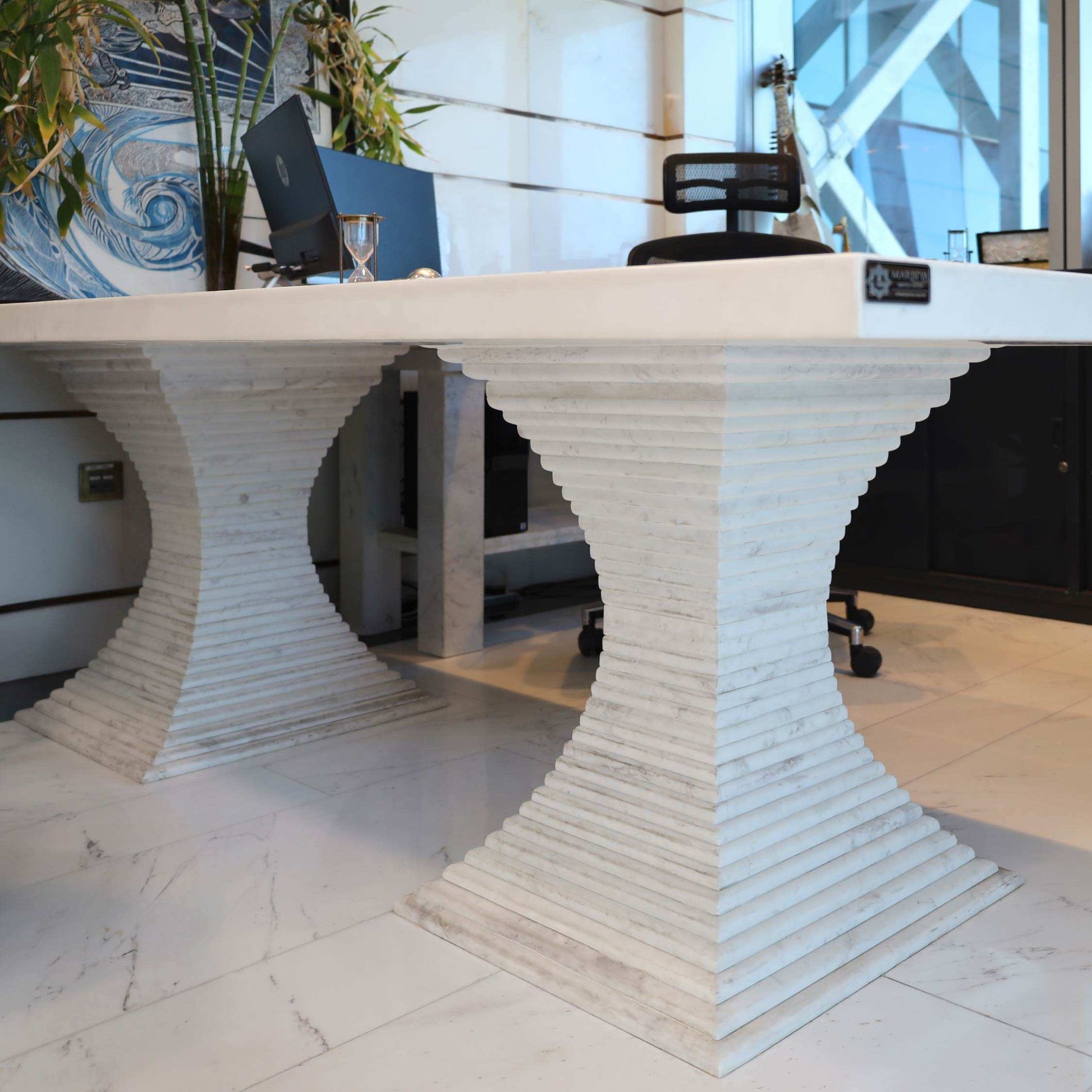 VITTORIA MANAGER MARBLE DESK - Marbeya Charm