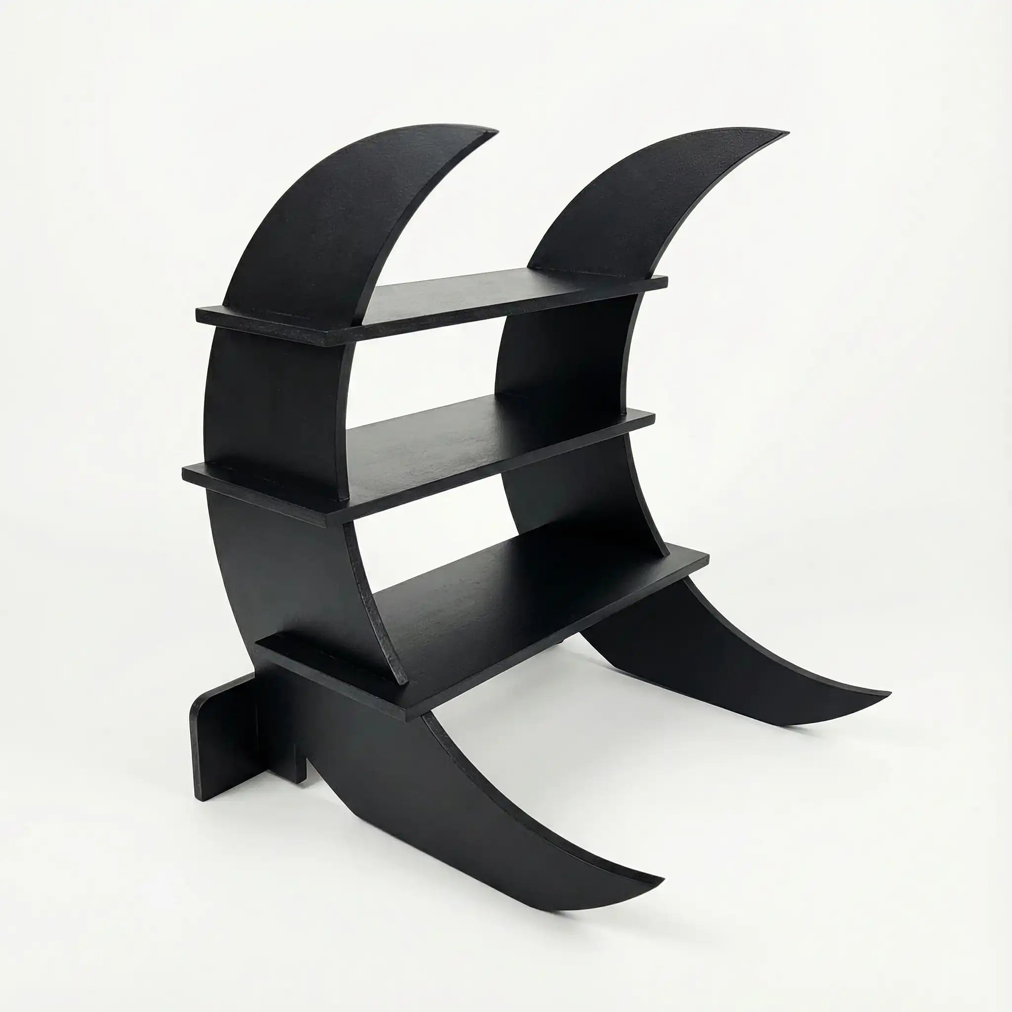 Hilal Shelves