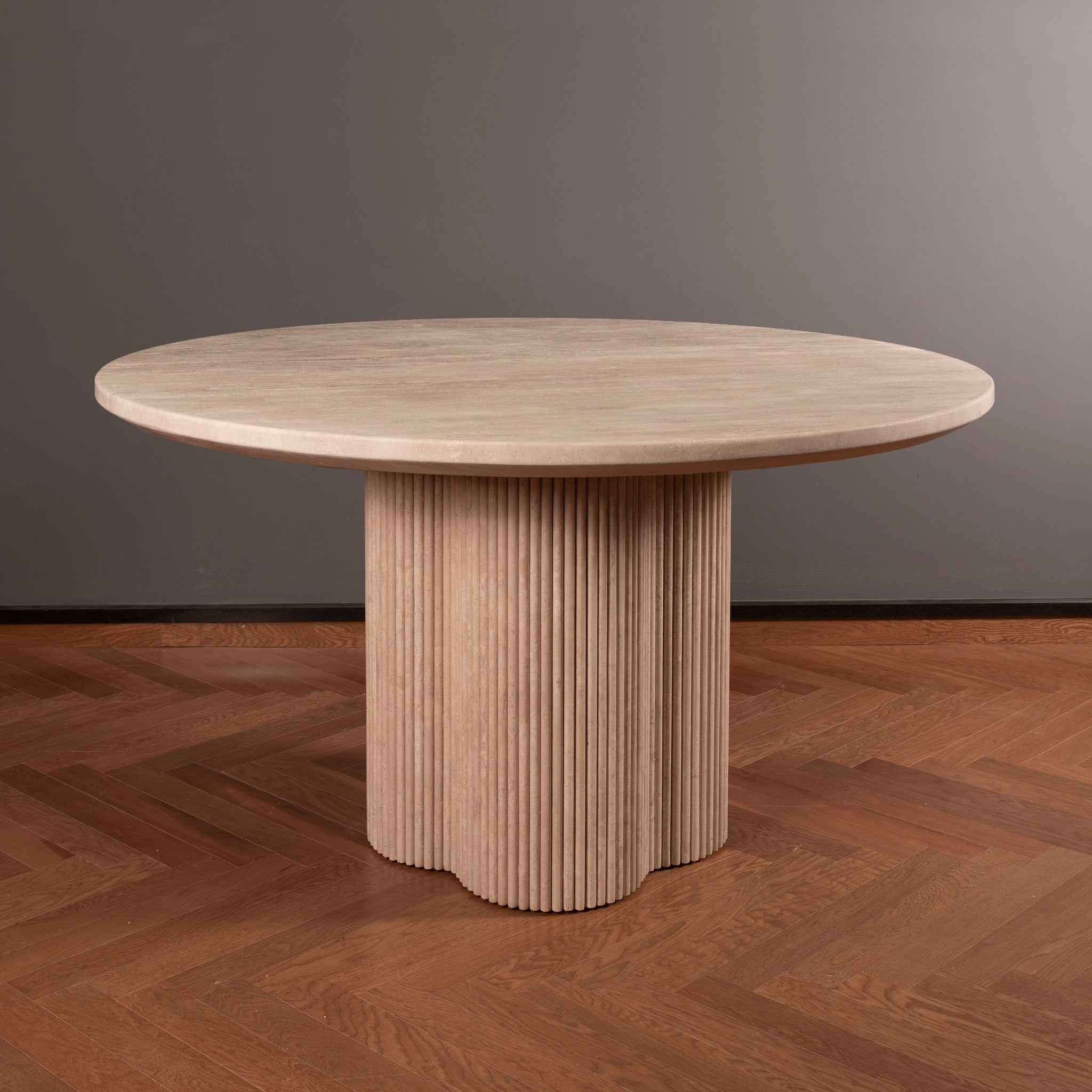 SAHARA FLUTED DINING TABLE