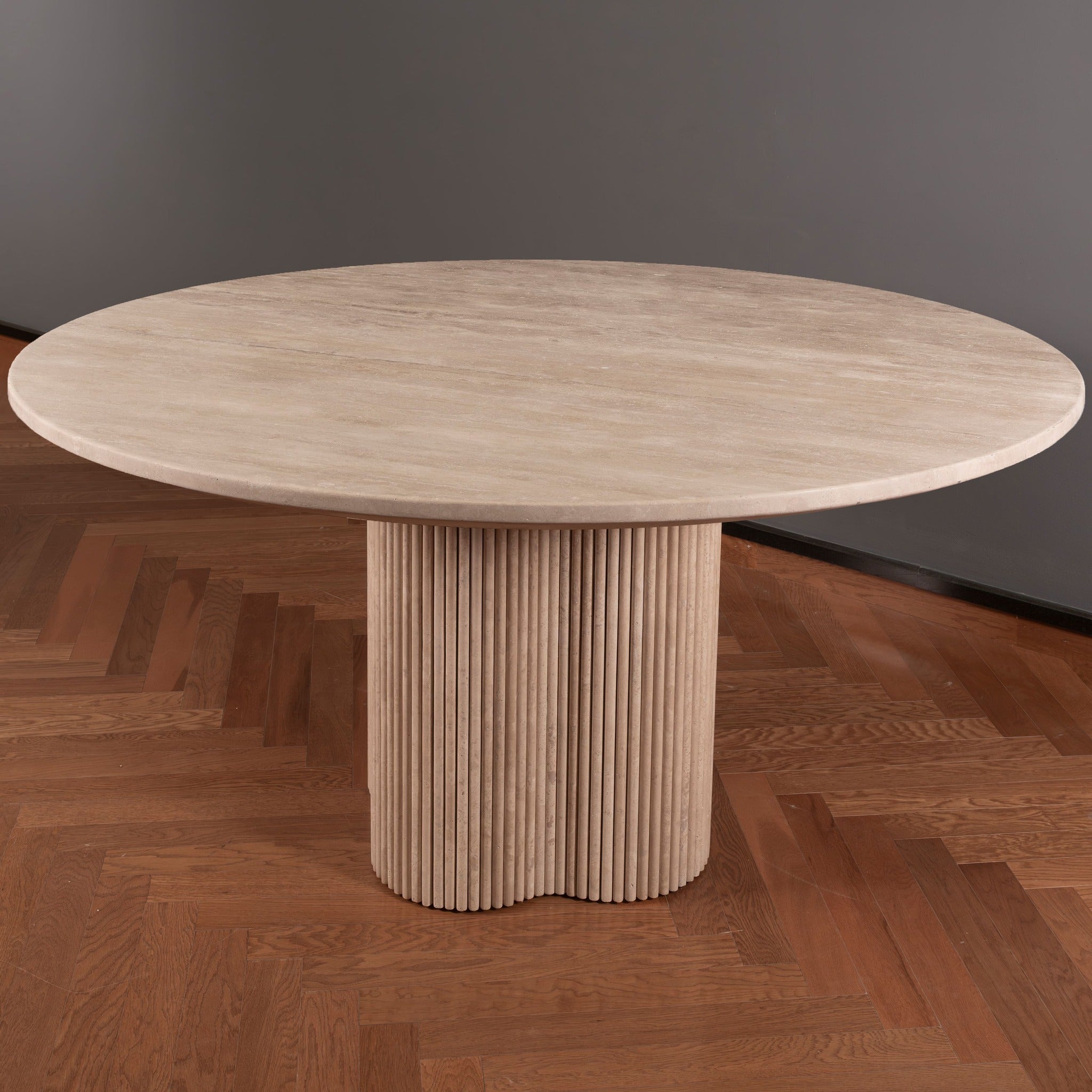 SAHARA FLUTED DINING TABLE