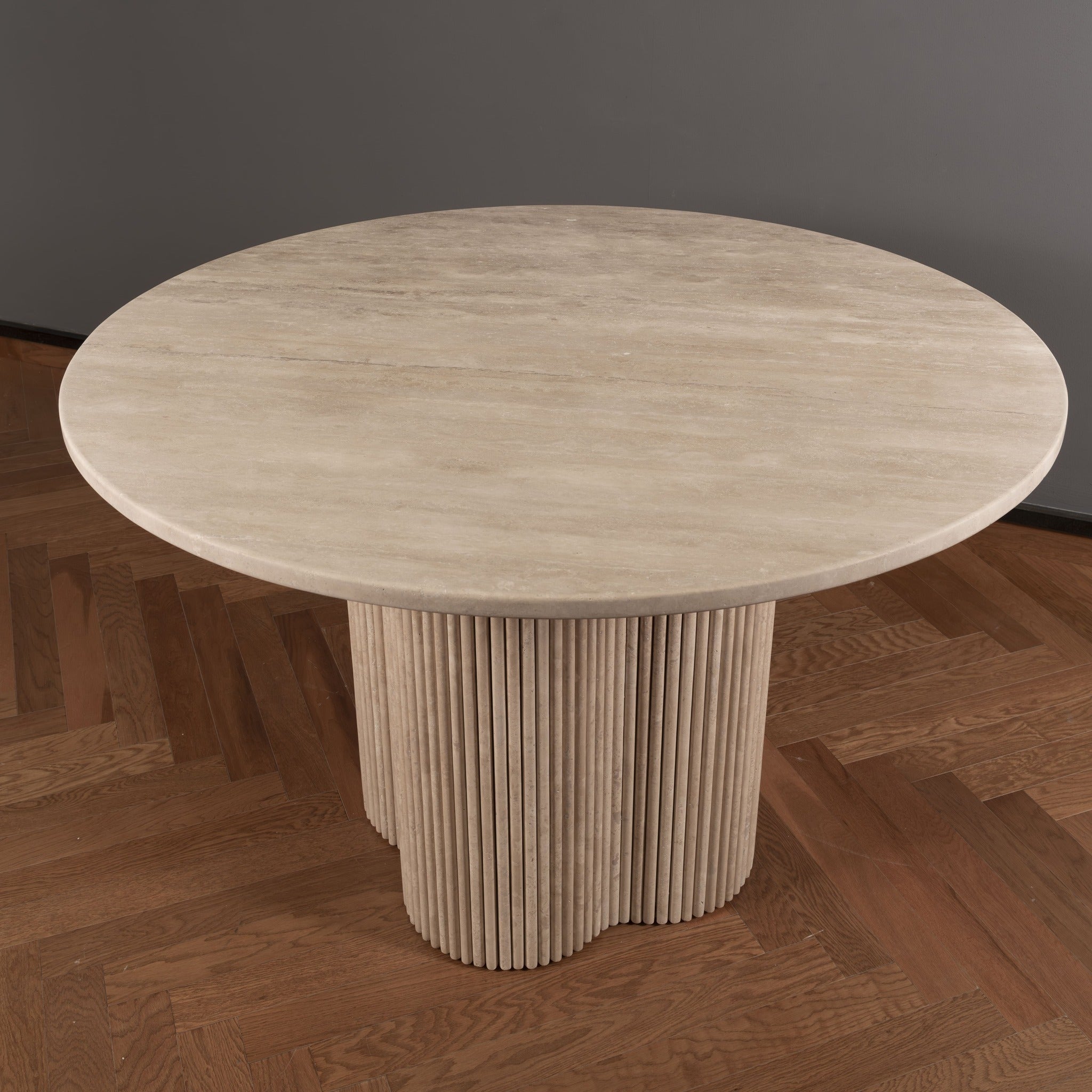 SAHARA FLUTED DINING TABLE