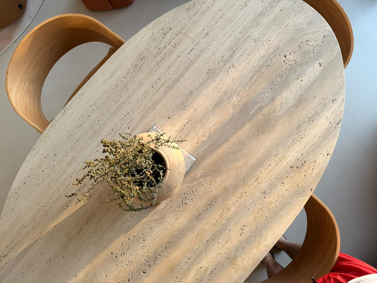 TRISSA OVAL DINING TABLE