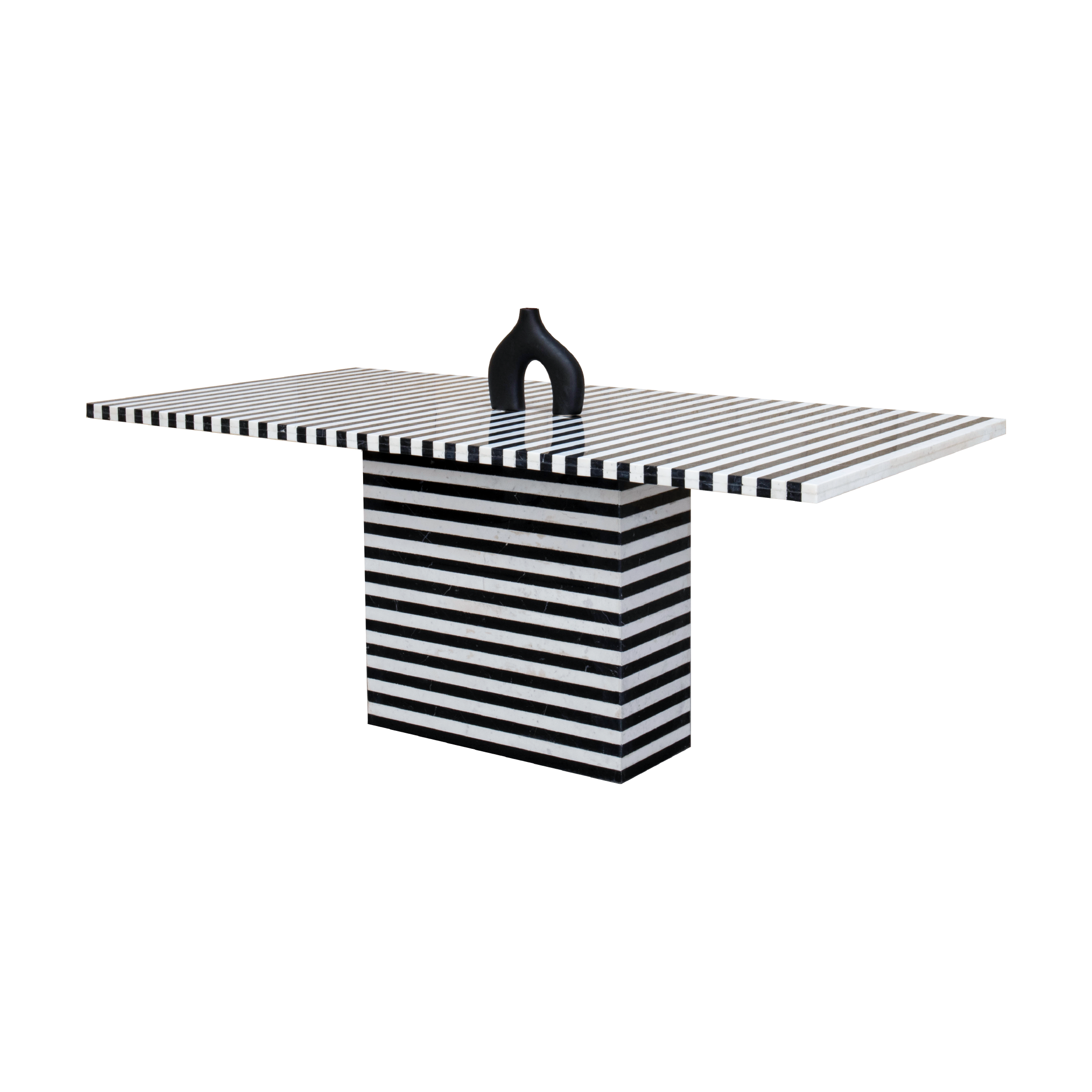ZIBRESSE DINING TABLE